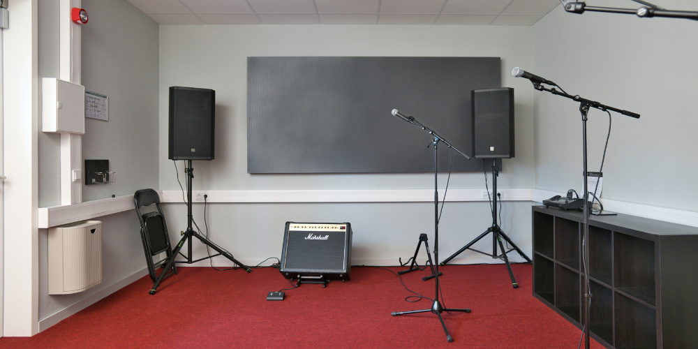 Feierwerk AMP Raum 02 PA und Amps (c) Feierwerk Fachstelle Pop