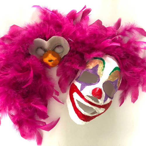 Maskenkünstler*innen in der Feierwerk Südpolstation