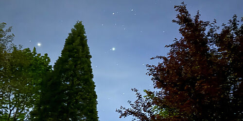 Eine Nacht unter freiem Himmel mit Feierwerk Boom