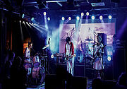 Whazho in der Hansa 39 beim Gutfeeling x Zombie Sessions x Schaufel und Besen Showcase credit Marie Lehmann