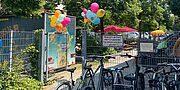 Luftballons im Aussenbereich vom Dschungelpalast credit Julia Irlaender