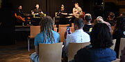 Demo Listening Session der Fachstelle Pop im Orangehouse credit Ananda Nefzger