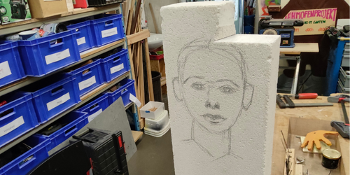 Porträtköpfe in der Feierwerk Südpolstation