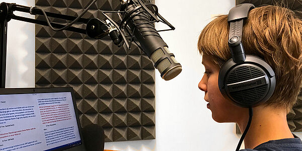 Schnupperkurs im Radio Studio der Feierwerk Funkstation