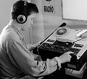 1994: Radio Feierwerk geht auf Sendung