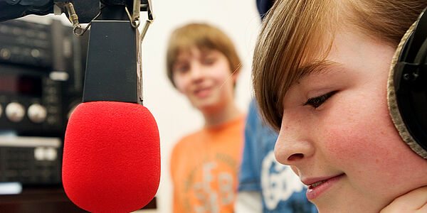 Radio Feierwerk fuer Kinder Kurzwelle im Studio