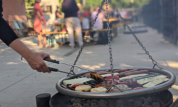 FEIERABEND-GRILLEN