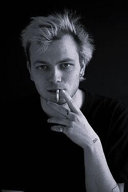 MAX MOODY