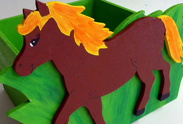 Pony-Stiftebox & Pony auf Rädern