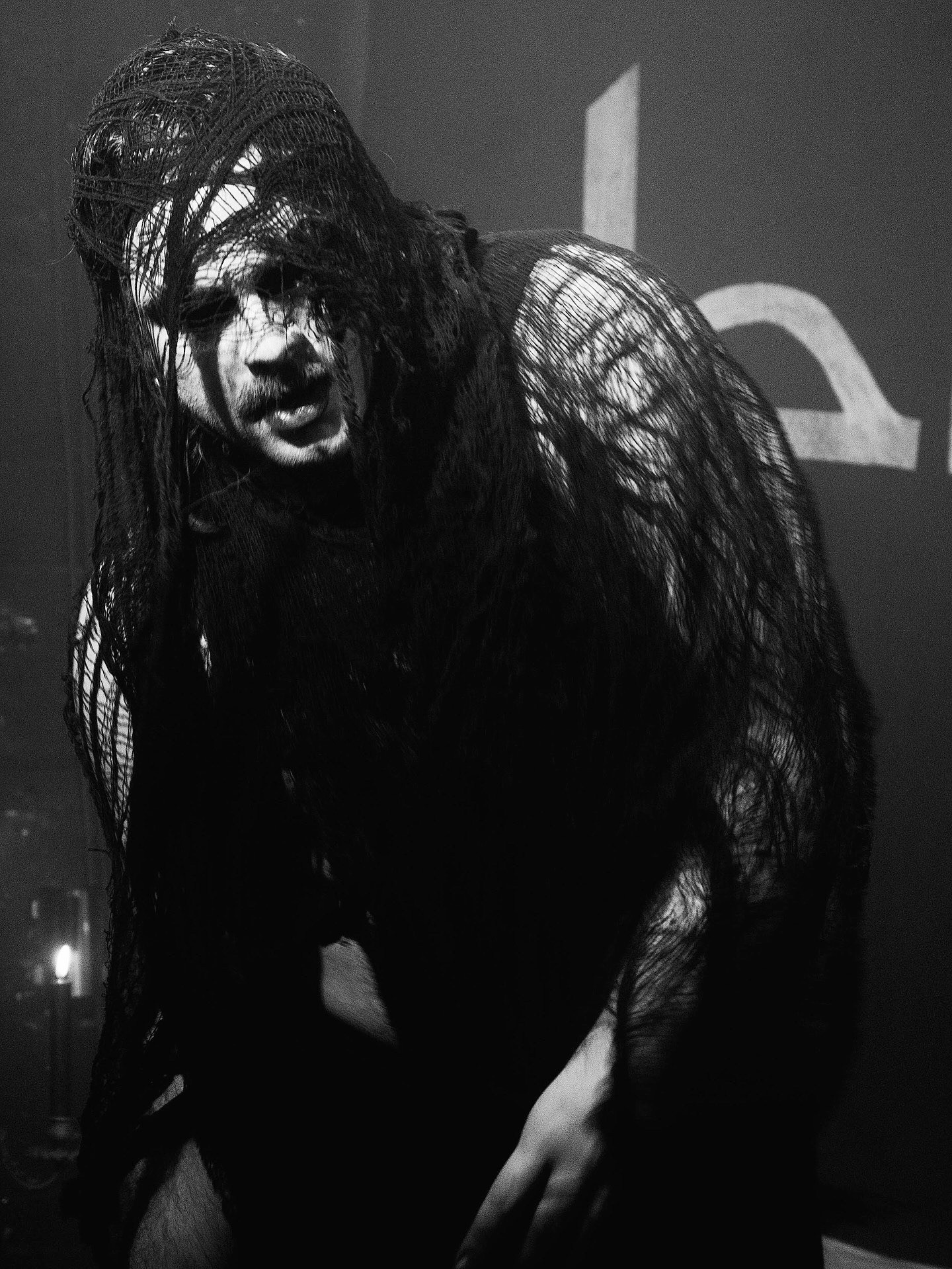 SHE CAN'T AFFORD MASCARA